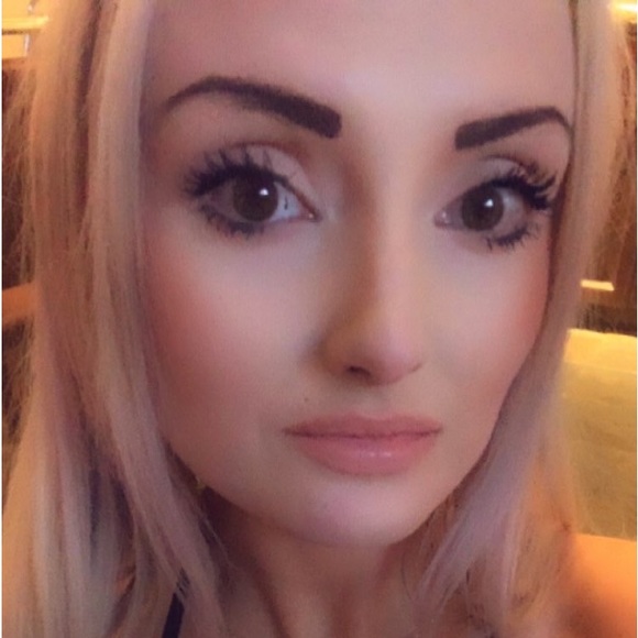 Meet your Posher, Jess - Picture 1 of 1